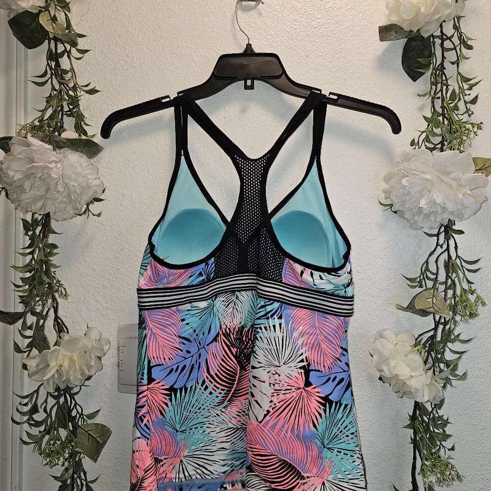 SWIM TOP - Picture 2 of 4
